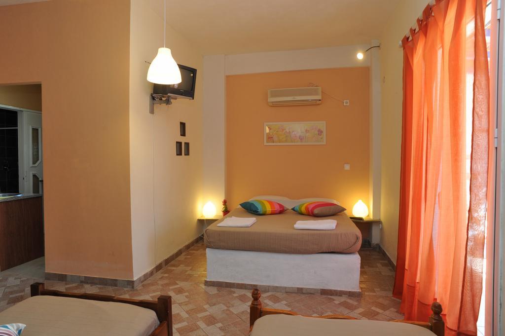 Pansion Andreas Tinos Room photo